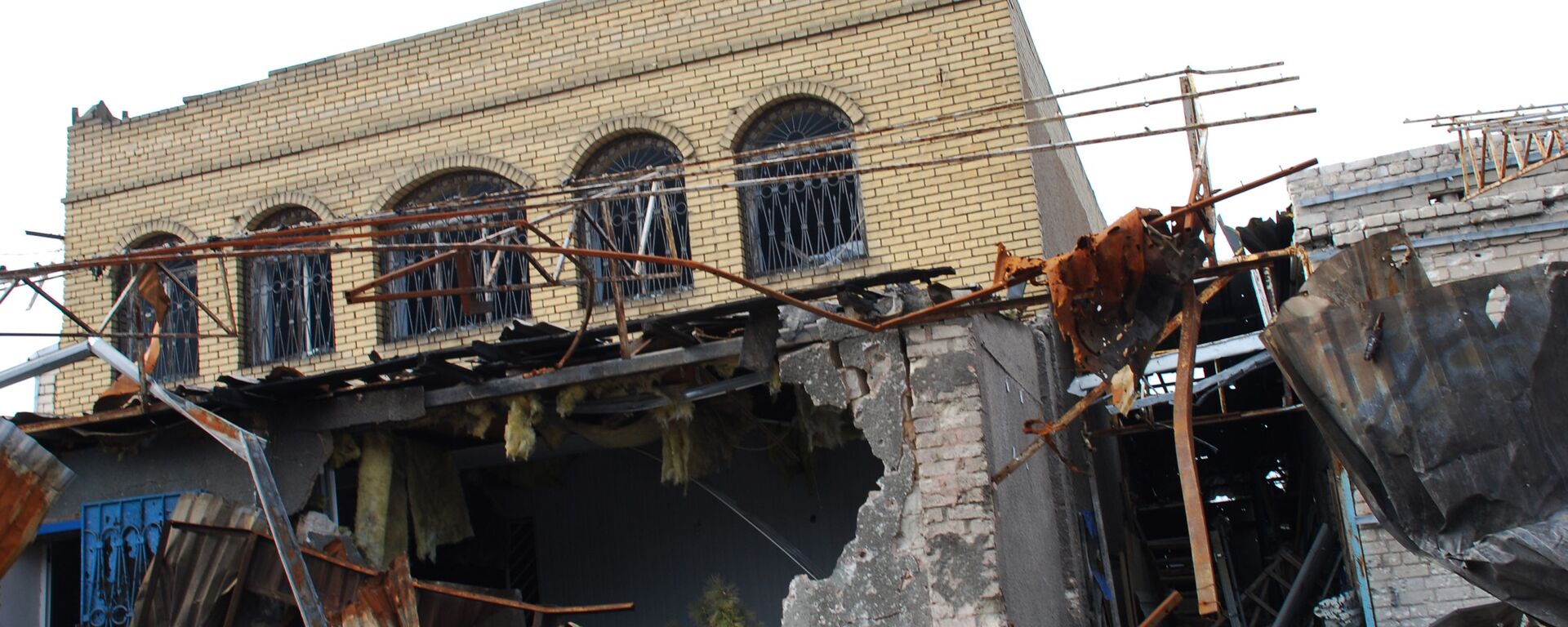 ساختمان ویران شده  در دونتسک - اسپوتنیک ایران  , 1920, 16.04.2023