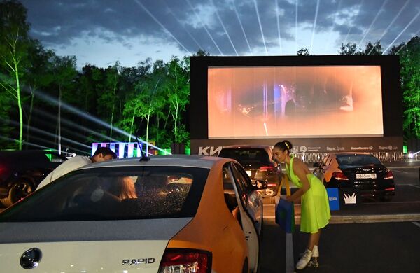 افتتاح پارکینگ « کنسرت - سینما -ماشین» در مسکو - اسپوتنیک ایران  