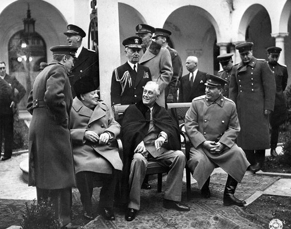 کنفرانس یالتا ، سال ۱۹۴۵ - اسپوتنیک ایران  