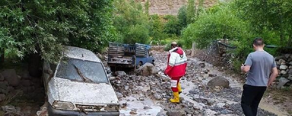 سیل و آبگرفتگی معابر و منازل در تعدادی از استان های ایران - اسپوتنیک ایران  