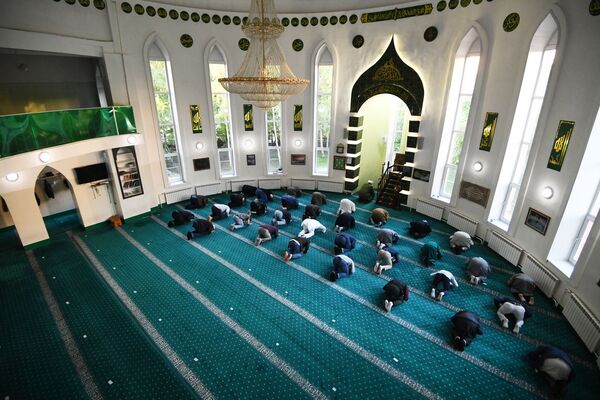 مسلمانان در مراسم عید قربان در نووسیبریسک - اسپوتنیک ایران  