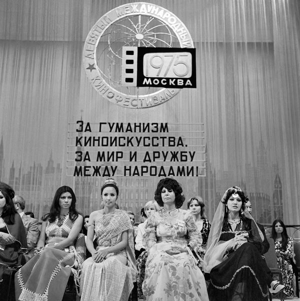 شرکت کنندگان در نهمین فستیوال بین المللی فیلم مسکو، سال ۱۹۷۵ - اسپوتنیک ایران  