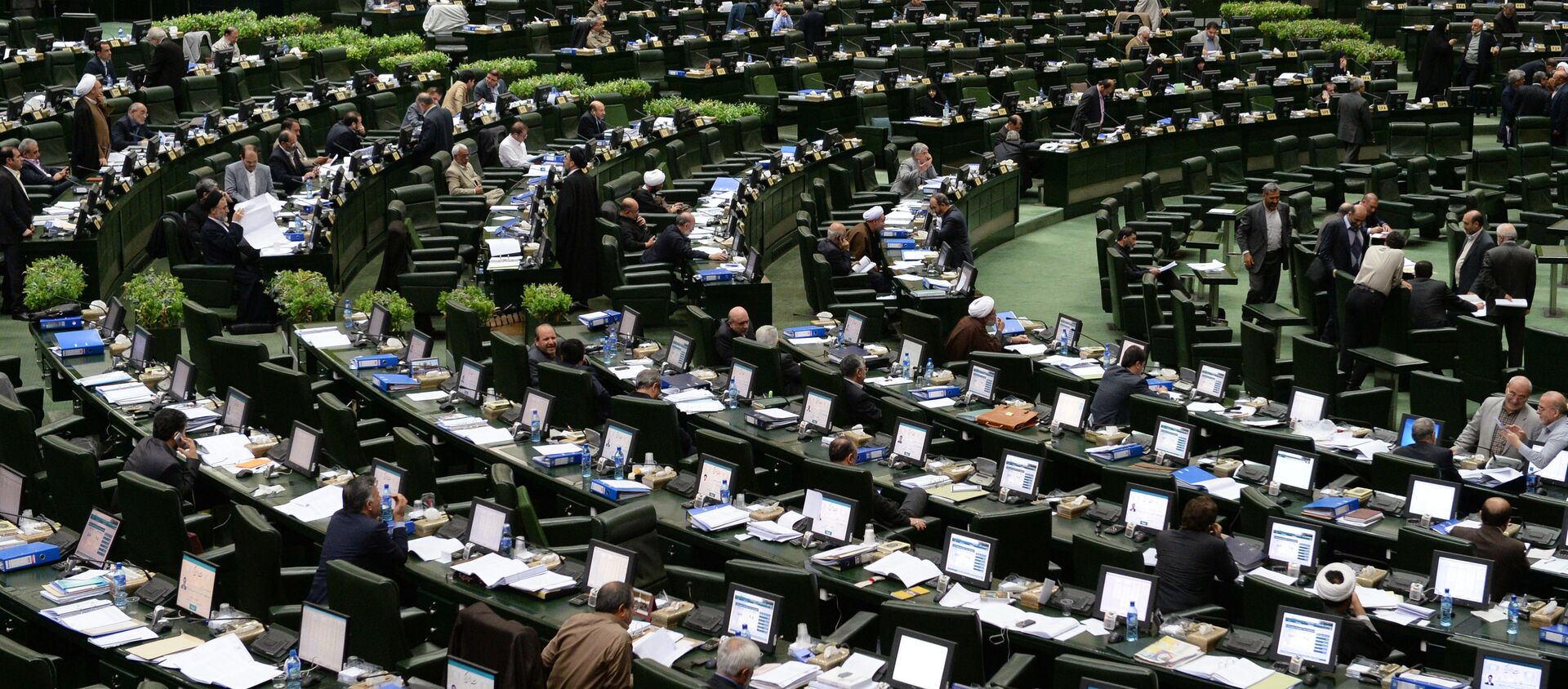 حسن بیگی: برخی عناصر بدون اجازه مذاکرات انجام میدهند - اسپوتنیک ایران  , 1920, 12.07.2021