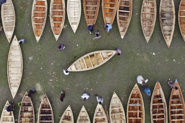 نمای بالا از بازار قایقها در بنگلادش
 - اسپوتنیک ایران  