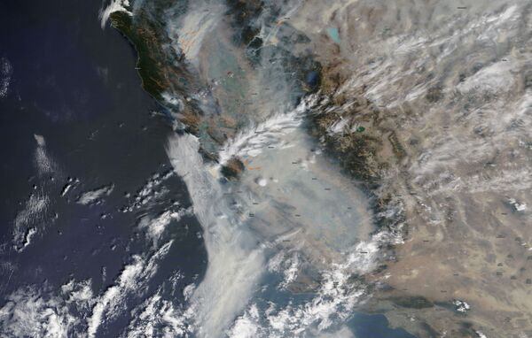 تصاویر فضایی آتش‌سوزی‌های جهان
کالیفرنیا - اسپوتنیک ایران  