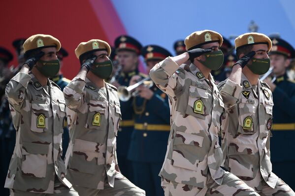 نمایشگاه بین‌المللی نظامی - فنی «آرمیا-2020» روسیه 
نظامیان نیروهای مسلح ایران - اسپوتنیک ایران  