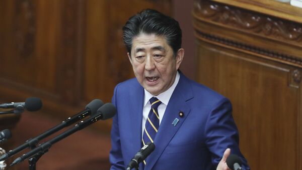 نخست وزیر ژاپن تصمیم خود درباره کناره گیری از قدرت را اعلام کرد - اسپوتنیک ایران  