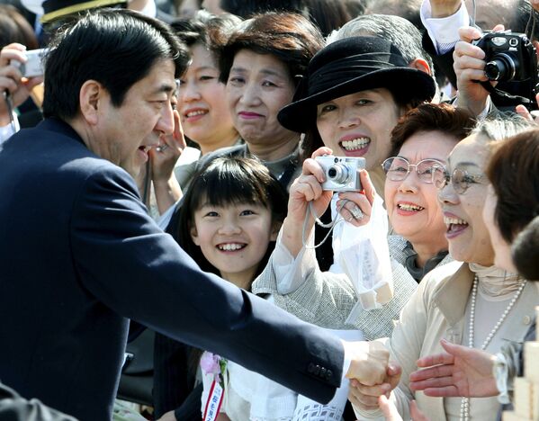 نخست وزیر ژاپن شینزو آبه در توکیو - اسپوتنیک ایران  