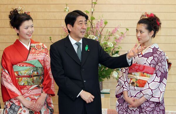 نخست وزیر ژاپن شینزو آبه در دیدار با پرنسس - اسپوتنیک ایران  