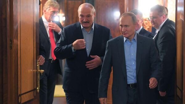 پوتین و لوکاشنکو توافق کردند که طی هفته های آینده در مسکو دیدار کنند - اسپوتنیک ایران  
