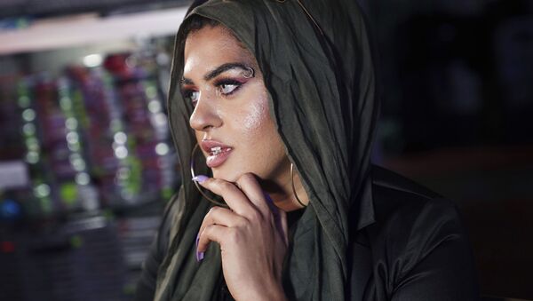 Основательница MuslimGirl.com во время интервью  - اسپوتنیک ایران  