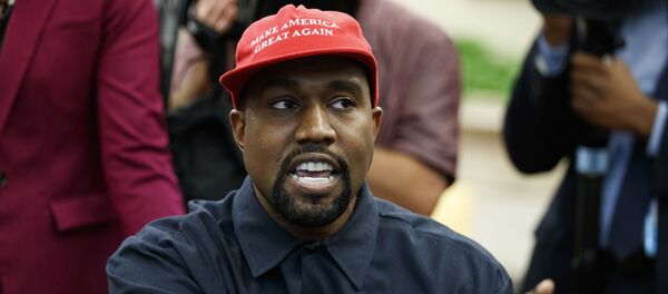 درخواست رسمی کانیه وست برای نامزدی انتخابات ریاست جمهوری آمریکا درخواست رسمی کانیه وست برای نامزدی انتخابات ریاست جمهوری آمریکا - اسپوتنیک ایران