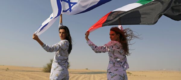 مدلهای اسرائیلی و اماراتی در عکاسی برای برند مد کلکسیون شاهزاده « فیکس»
FIX's Princess Collection مدلهای اسرائیلی و اماراتی در عکاسی برای برند مد کلکسیون شاهزاده « فیکس»
FIX's Princess Collection - اسپوتنیک ایران