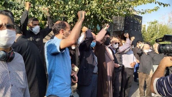 تجمع مقابل سفارت فرانسه در تهران + تصاویر - اسپوتنیک ایران  
