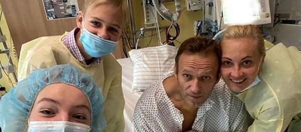  روز گذشته ناوالنی از بیمارستان شاریته مرخص شد - اسپوتنیک ایران  