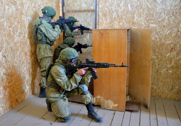 تمرینات نظامی «برادری اسلاوی -2020» در پسکوف روسیه و برست بلاروسی - اسپوتنیک ایران  