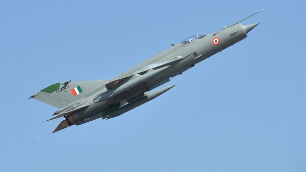 سقوط هواپیمای جنگنده در هند و کشته شدن خلبان آن  - اسپوتنیک ایران  