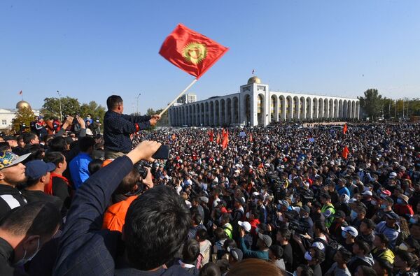 تظاهرات در قرقیزستان - اسپوتنیک ایران  