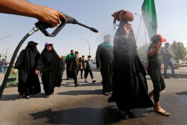 ضدعفونی زائران در بغداد - اسپوتنیک ایران  