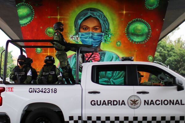 گرافیتی کادر درمان در مکزیک - اسپوتنیک ایران  