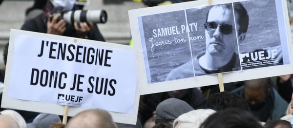 مقامات فرانسوی خواستار بستن مسجد به دلیل قتل یک معلم شدند - اسپوتنیک ایران  