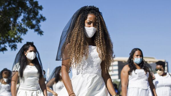 راهپیمایی عروس ها در سانتو دومینگو - اسپوتنیک ایران  