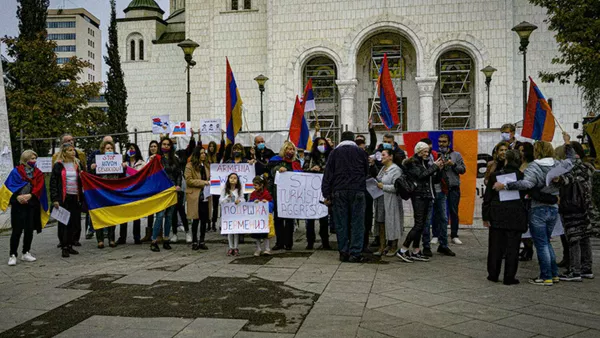 ترکها با چکش و چاقو به تظاهر کنندگان ارمنی در فرانسه حمله کردند + ویدئو  - اسپوتنیک ایران  