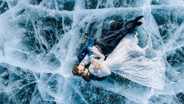 مسابقه عکاس بین المللی عروسی سال
عکاس، یکاترینا موخینا از روسیه - اسپوتنیک ایران  