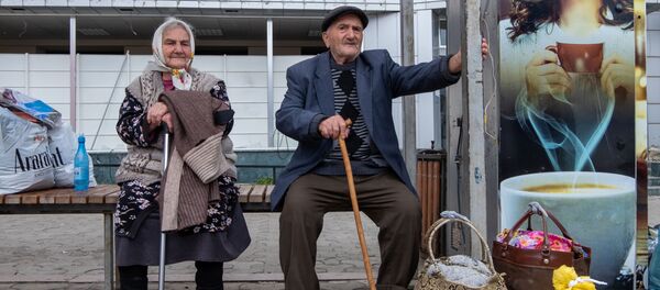 ۲۶۰۰ پناهنده به خانه هایشان در قره باغ بازگشتند
 - اسپوتنیک ایران  