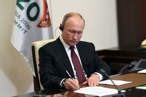 اجلاس سران گروه 20 به صورت ویدئوکنفرانس و به میزبانی عربستان سعودی برگزار شد
ولادیمیر پوتین رئیس جمهور روسیه - اسپوتنیک ایران  