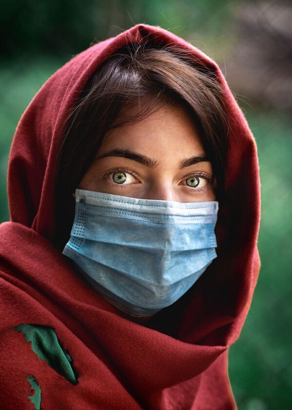 عکسAfghan Girl in 2020  از عکاس مجارستانی Akos Dutka راه یافته به فینال مسابقه عکاسیAgora's #BestPhotoOf2020 Award - اسپوتنیک ایران  