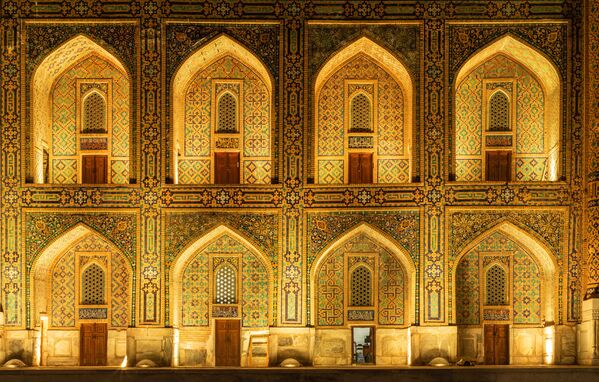 برندگان مسابقه بین المللی عکاسی بناهای تاریخی
 عکاس جین کلاد تلن، مدرسه تیلیا کاری در ازبکستان - اسپوتنیک ایران  