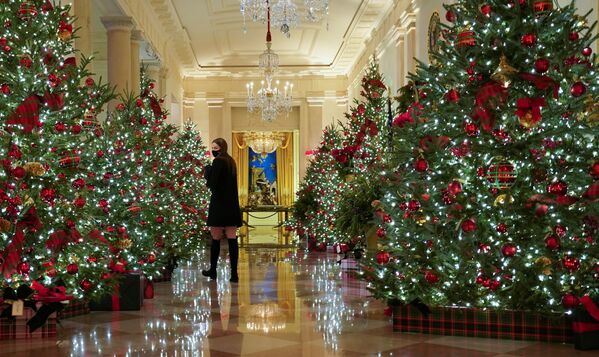 تزیینات کاخ سفید به مناسبت کریسمس و سال نو در کاخ سفید آمریکا  - اسپوتنیک ایران  