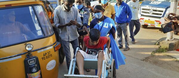 ساکن مبتلا به بیماری ناشناخته در هند - اسپوتنیک ایران  