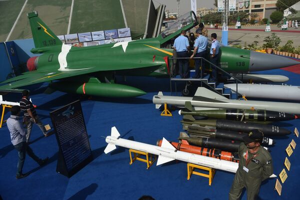 جایگاه هفتم قدرتمندترین نیروی هوایی جهان متعلق به پاکستان است که شامل 1364 فروند هواپیما و بالگرد یا 2٪ ناوگان نظامی جهان می باشد. - اسپوتنیک ایران  