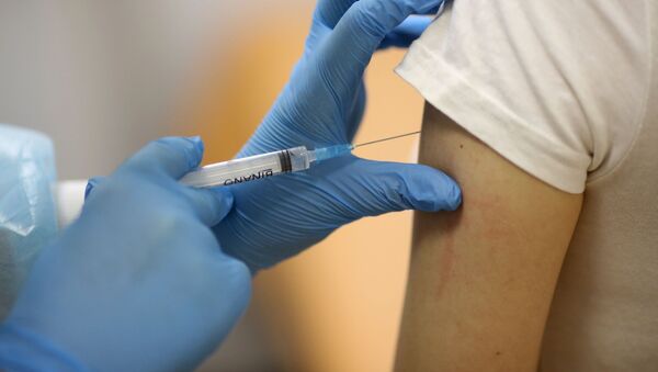 Вакцинация от коронавируса пациента в городской поликлинике № 2 в Волгограде - اسپوتنیک ایران  
