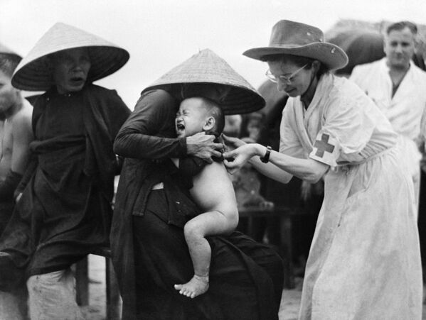 نیویورک 1957 - واکسیناسیون همگانی - اسپوتنیک ایران  