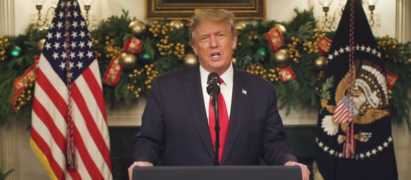 ترامپ متهمان پرونده روسیه را عفو کرد - اسپوتنیک ایران  