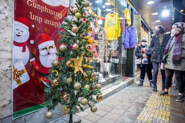 حال و هوای کریسمس در خیابانهای تهران - اسپوتنیک ایران  
