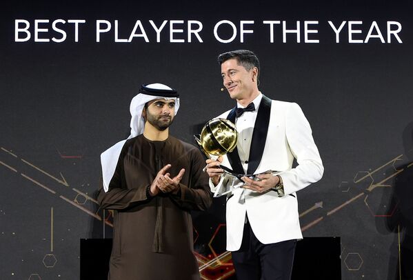 فوتبالیست رابرت لواندوسکی در مراسم جایزه Globe Soccer Awards - اسپوتنیک ایران  