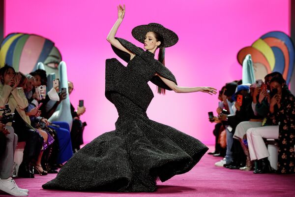 مدل در نمایش Christian Siriano  - اسپوتنیک ایران  