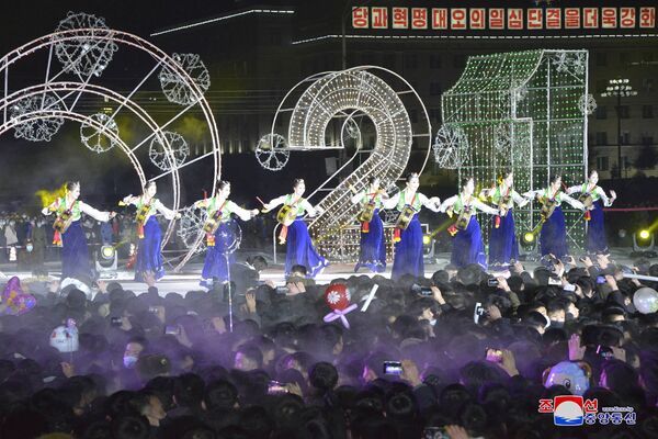 برگزاری سال نو در دوران کرونایی
کره شمالی - اسپوتنیک ایران  