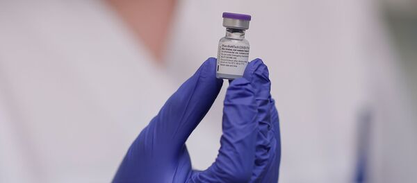 هلال احمر ایران: ورود واکسن فایزر منتفی شد هلال احمر ایران: ورود واکسن فایزر منتفی شد - اسپوتنیک ایران