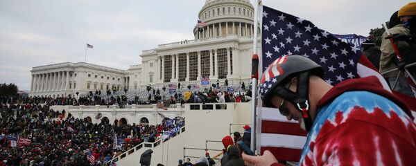 مشاور ترامپ در امور روسیه استعفا داد - اسپوتنیک ایران  