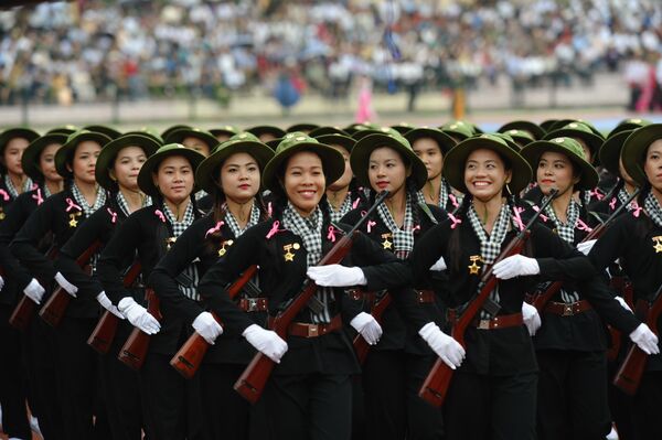سربازان زن در ویتنام - اسپوتنیک ایران  