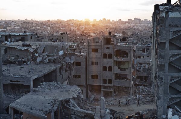 جنگ پنجاه روزه در غزه
غزه بارها مورد حملات هوایی اسرائیل قرار گرفت  - اسپوتنیک ایران  