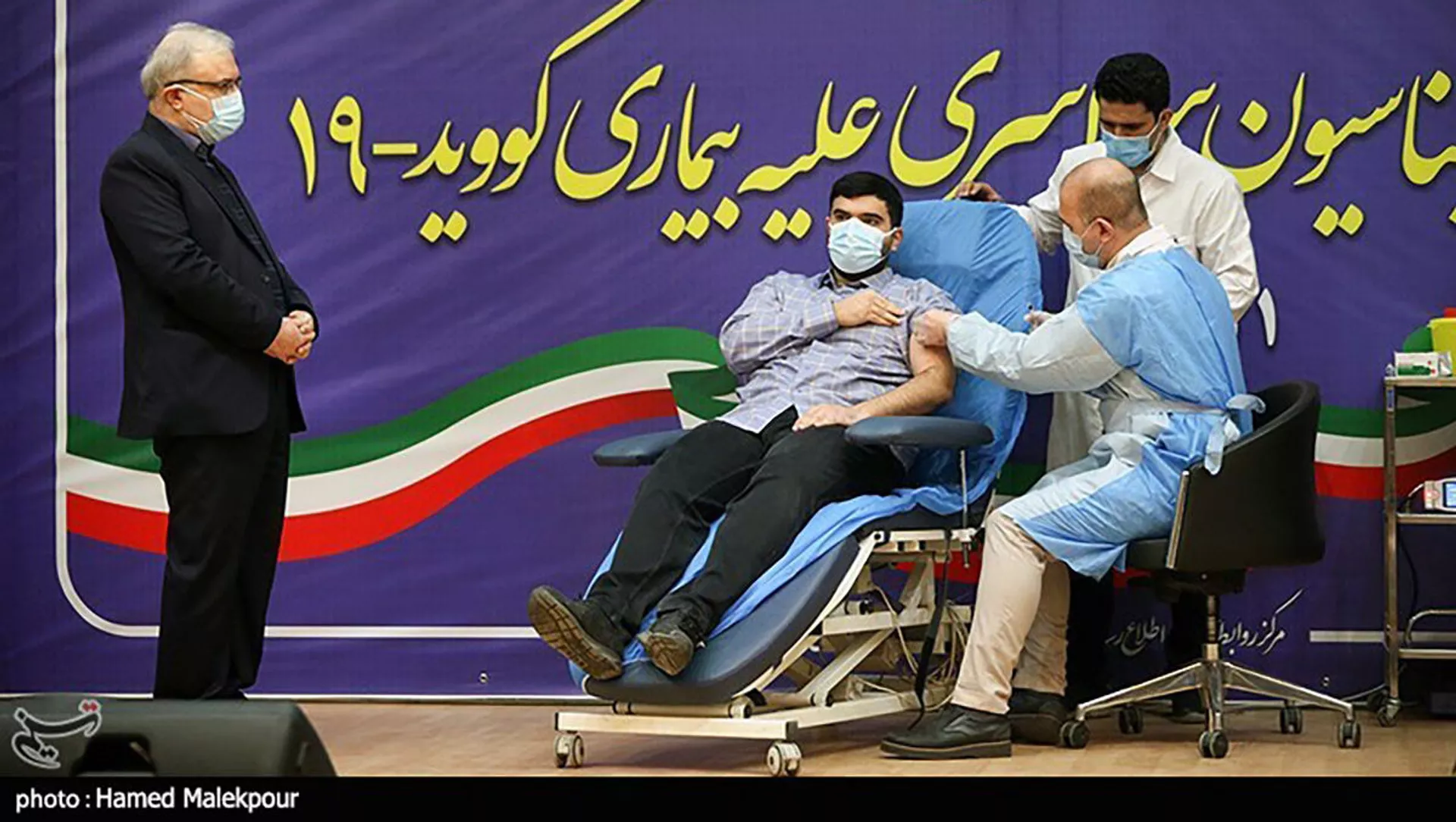شیوهی جدید درآمدزایی در ایران با عکاسی از لحظهی واکسیناسیون +عکس شیوهی جدید درآمدزایی در ایران با عکاسی از لحظهی واکسیناسیون +عکس - اسپوتنیک ایران , 1920, 30.09.2021