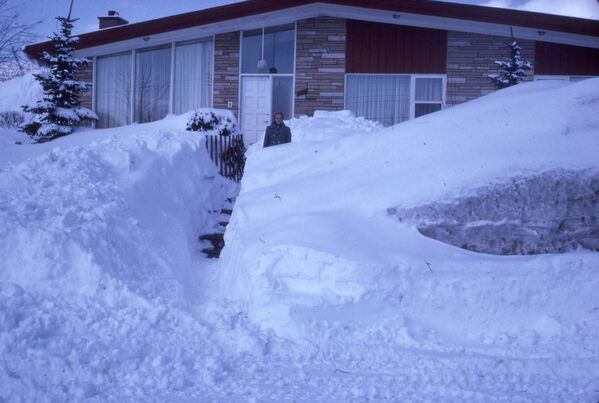 رکوردهای باورنکردنی بارش برف در طول تاریخ
کانادا، سال 1971 میلادی  - اسپوتنیک ایران  