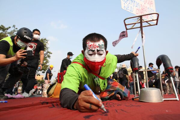 معترضان در بانکوک - اسپوتنیک ایران  