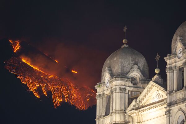 رویدادهای هفته به روایت تصویر
آتشفشان اتنا در ایتالیا - اسپوتنیک ایران  